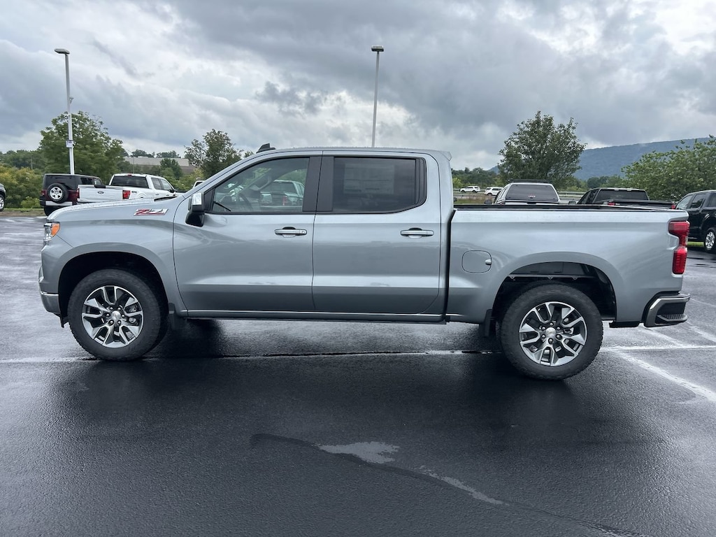 New 2026 Chevrolet Silverado 1500 LT Truck Crew Cab