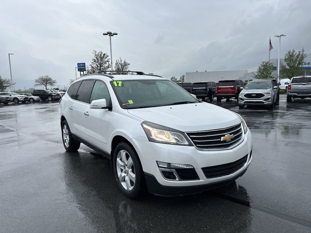 Used 2017 Chevrolet Traverse LT w/1LT SUV