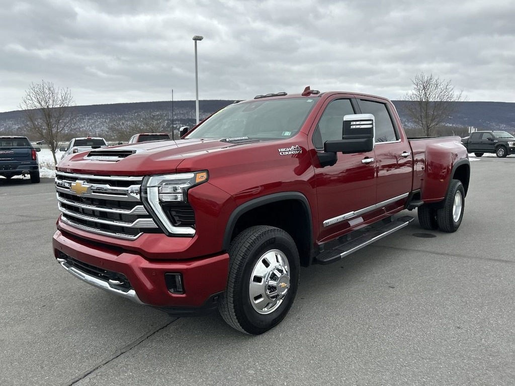 Used 2025 Chevrolet Silverado 3500 HD High Country Truck Crew Cab