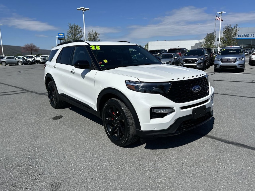 Used 2023 Ford Explorer ST SUV