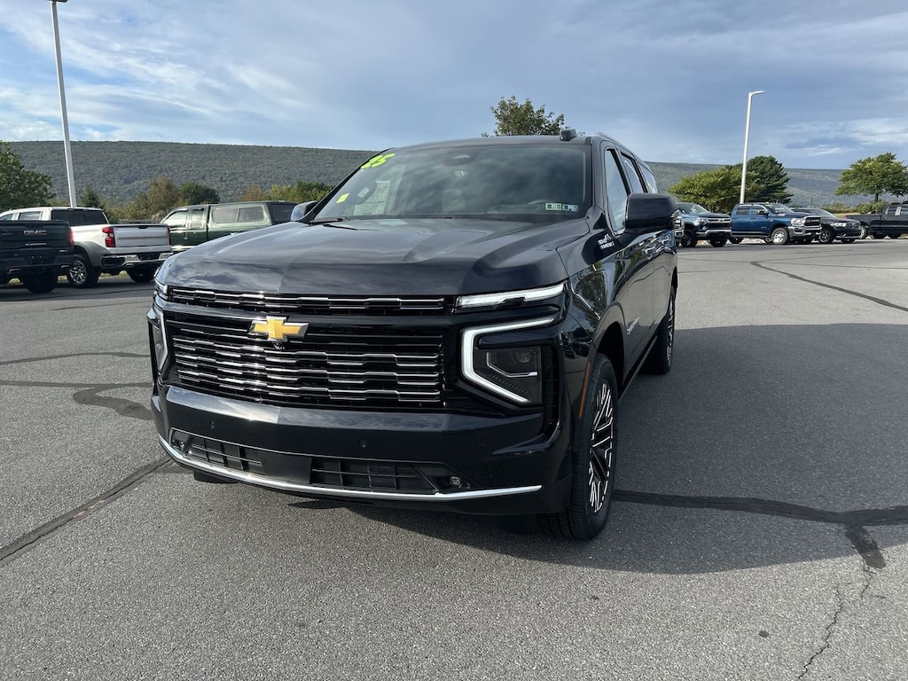 New 2025 Chevrolet Suburban High Country SUV