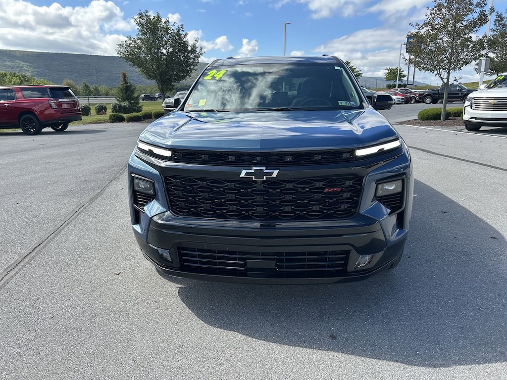 Used 2024 Chevrolet Traverse RS SUV