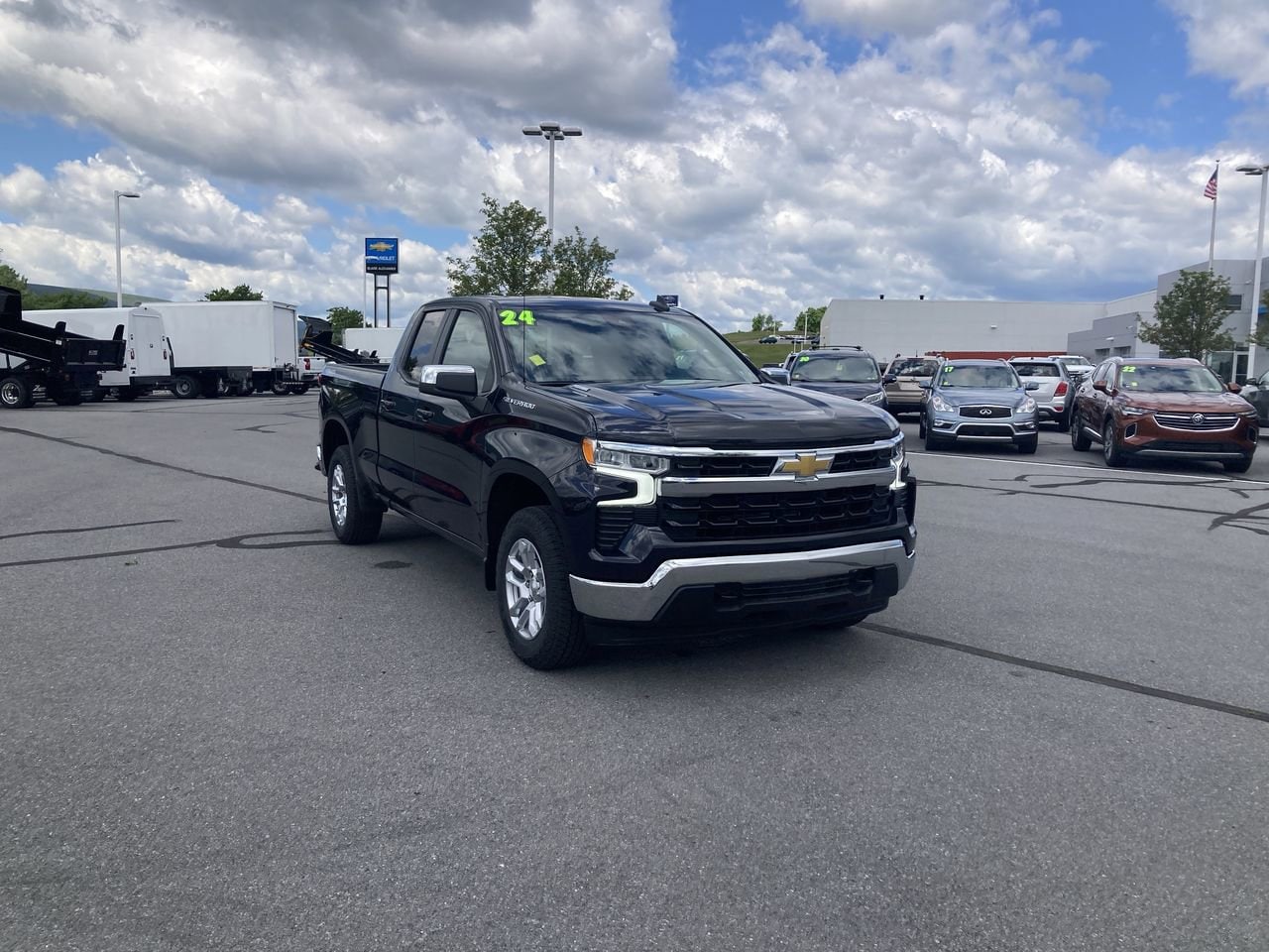 2024 Chevrolet Silverado 1500 LT