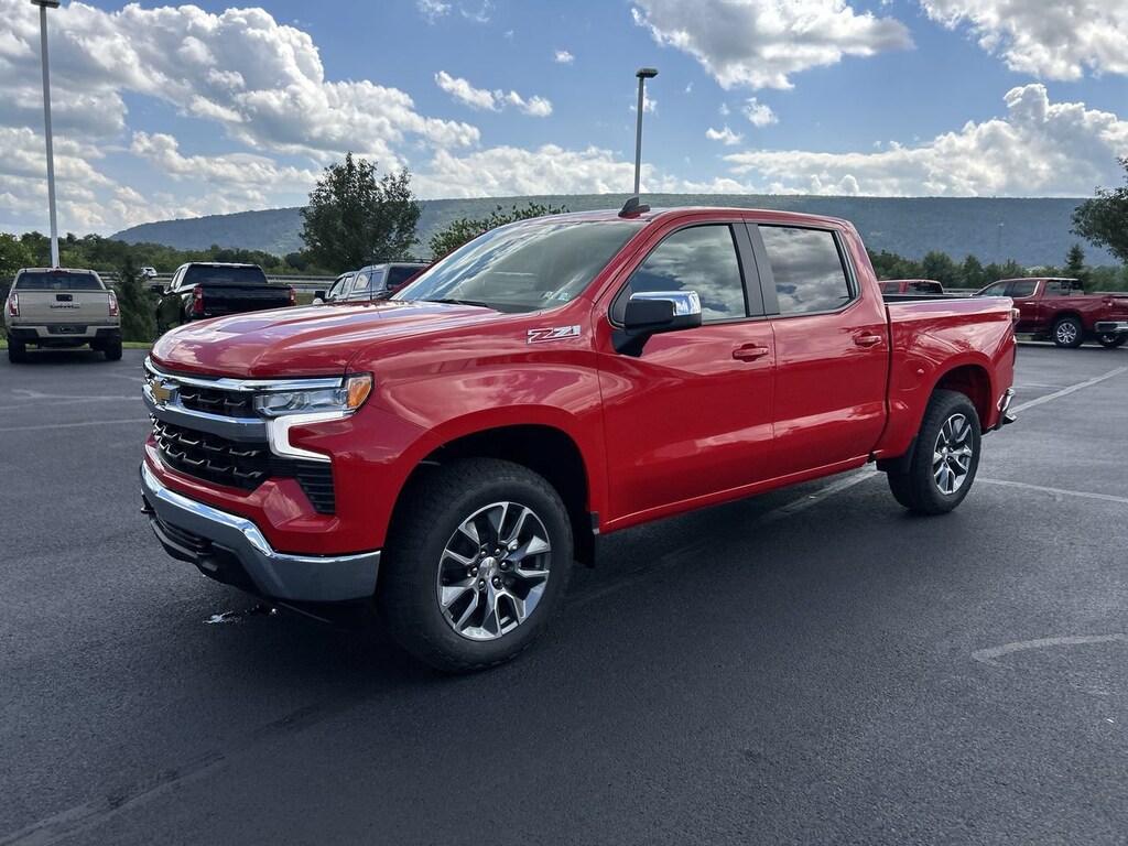 New 2026 Chevrolet Silverado 1500 LT Truck Crew Cab