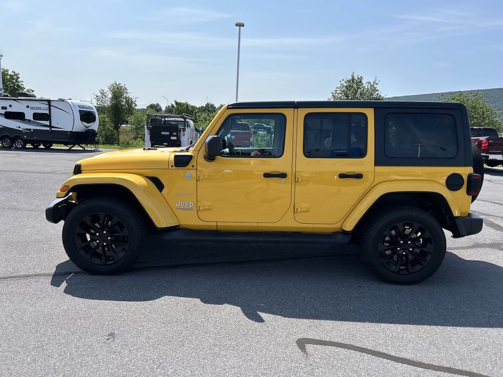 Used 2021 Jeep Wrangler 4xe Sahara SUV