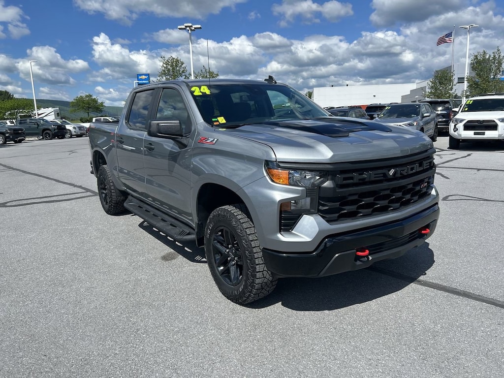 Used 2024 Chevrolet Silverado 1500 Custom Trail Boss Truck Crew Cab