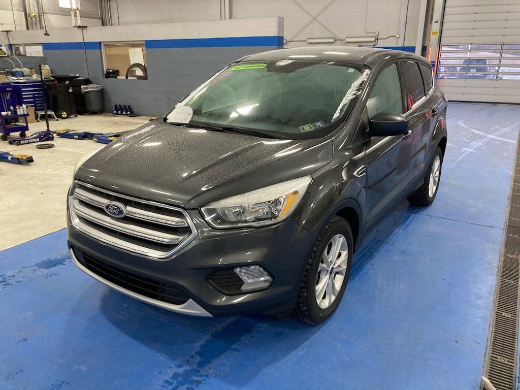 Used 2017 Ford Escape SE SUV