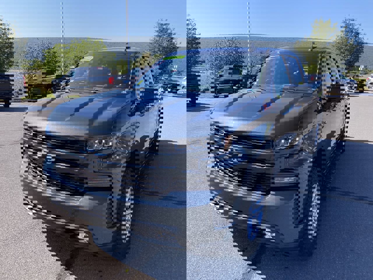 2019 Chevrolet Silverado 1500 RST photo 3