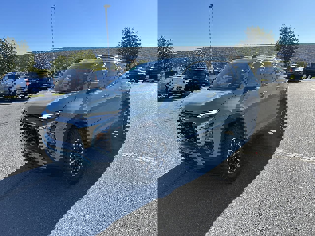 2026 Chevrolet Equinox ACTIV photo 3