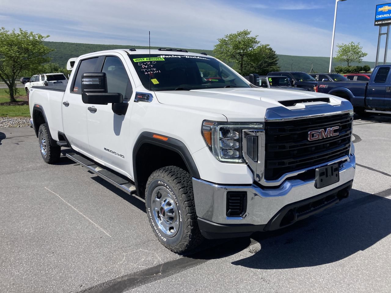 2021 GMC Sierra 4WD Crew Cab Standard Box's photo