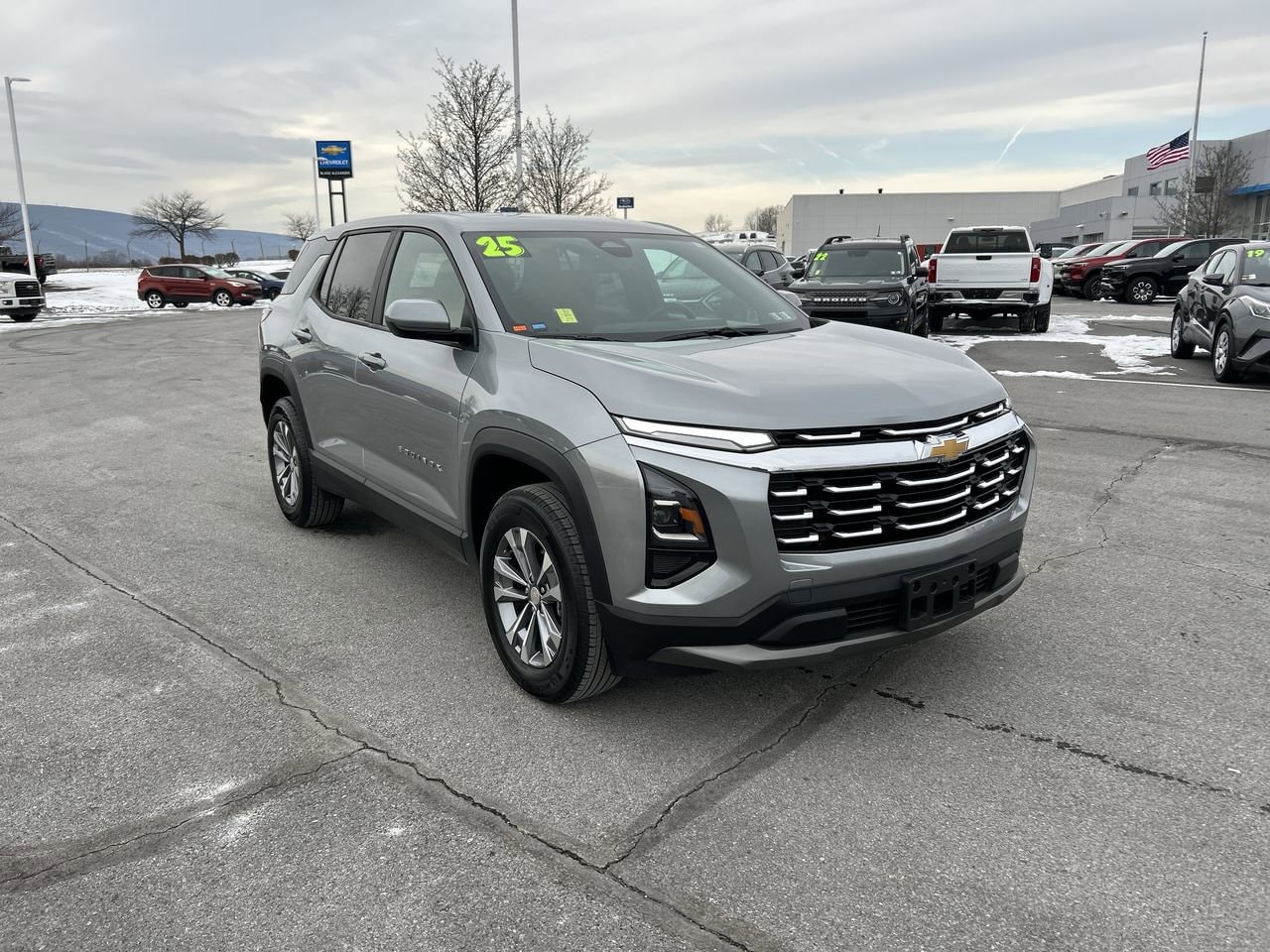 2025 Chevrolet Equinox LT's photo