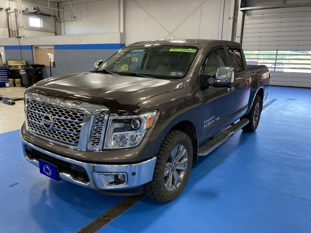 Used 2018 Nissan Titan SL Truck Crew Cab