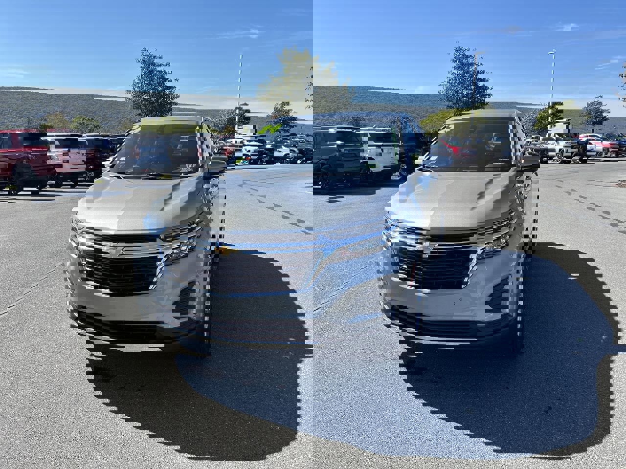 2024 Chevrolet Equinox LT photo 3