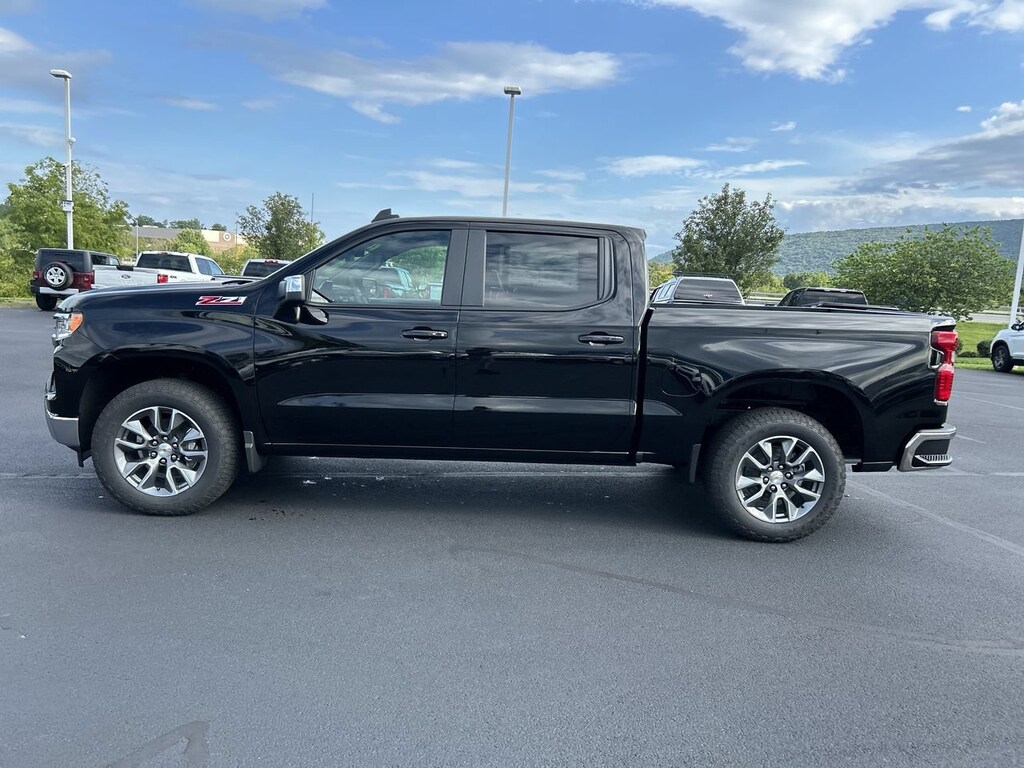 New 2026 Chevrolet Silverado 1500 LT Truck Crew Cab