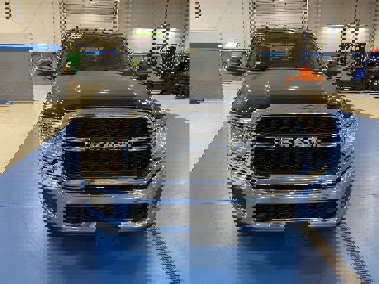 2019 Ram 2500 Tradesman photo 2