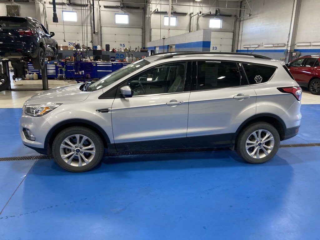 Used 2017 Ford Escape SE SUV
