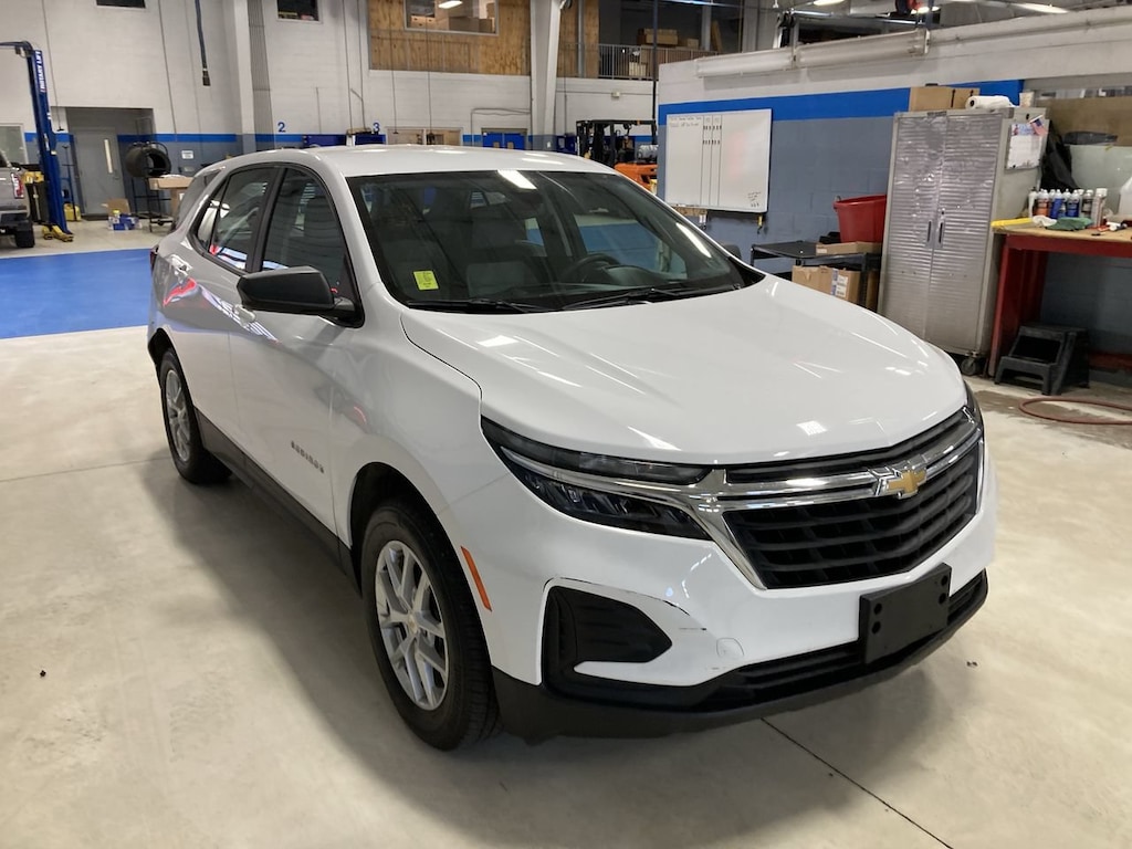 Used 2024 Chevrolet Equinox LS w/1LS SUV