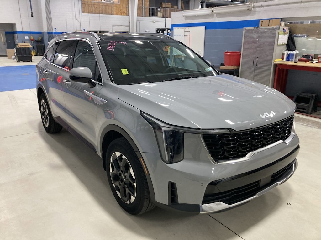 Used 2024 Kia Sorento S SUV