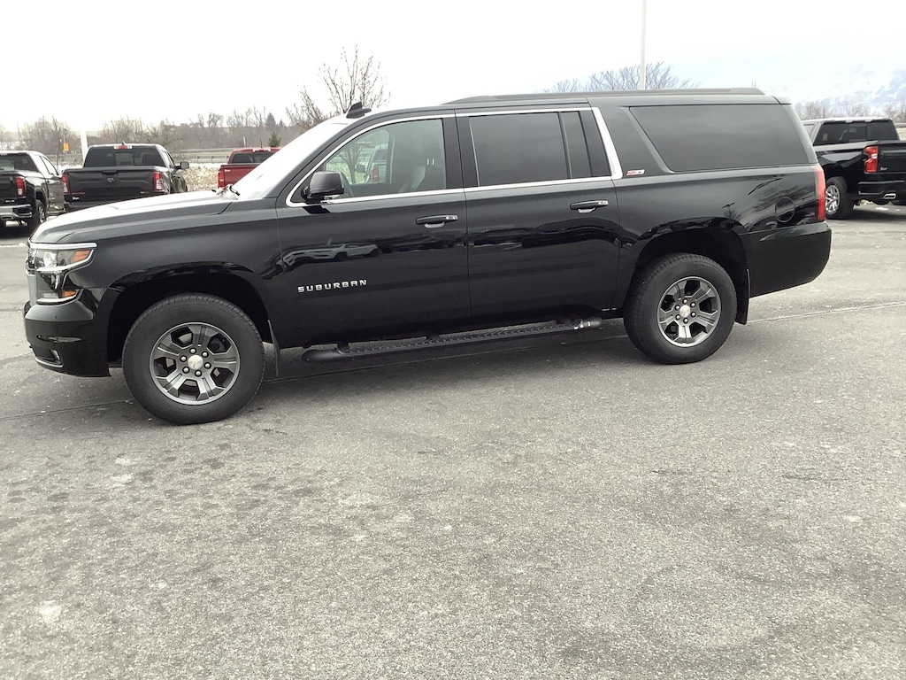 Used 2018 Chevrolet Suburban LT SUV