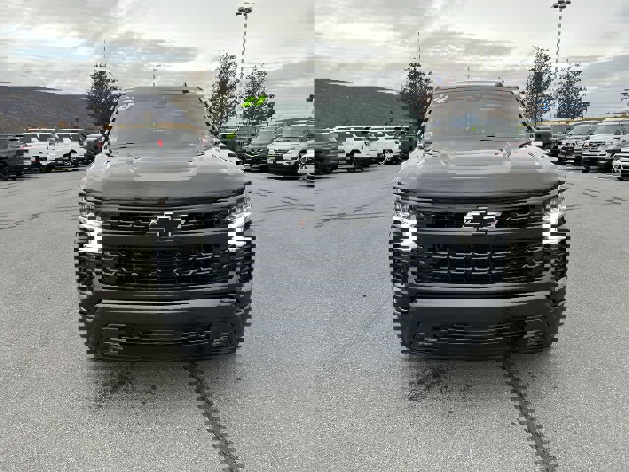 2023 Chevrolet Silverado 1500 RST photo 2