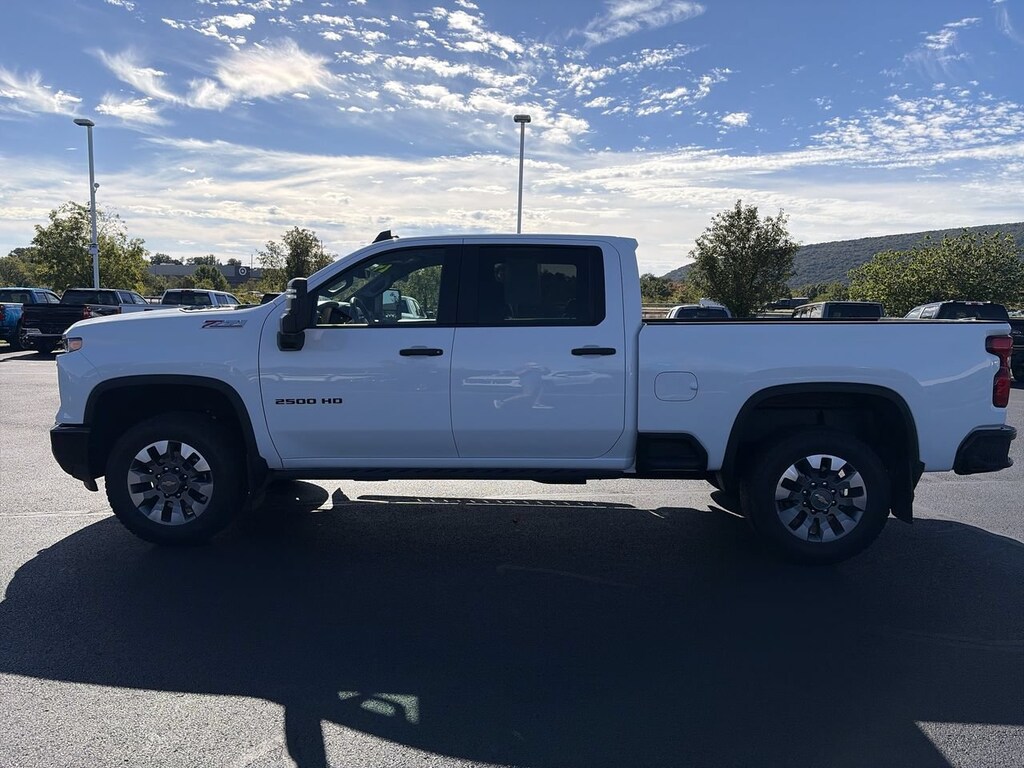 Used 2024 Chevrolet Silverado 2500 HD Custom Truck Crew Cab