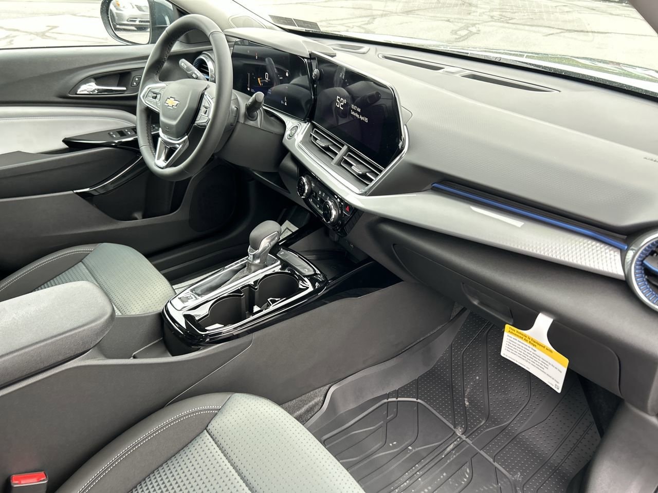 2026 Chevrolet Trax LT - Photo 15