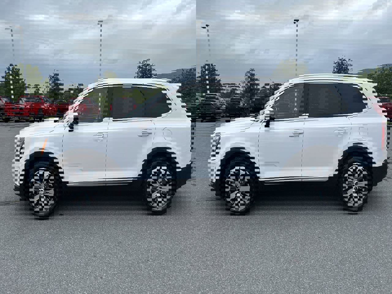 2022 Kia Telluride SX photo 3