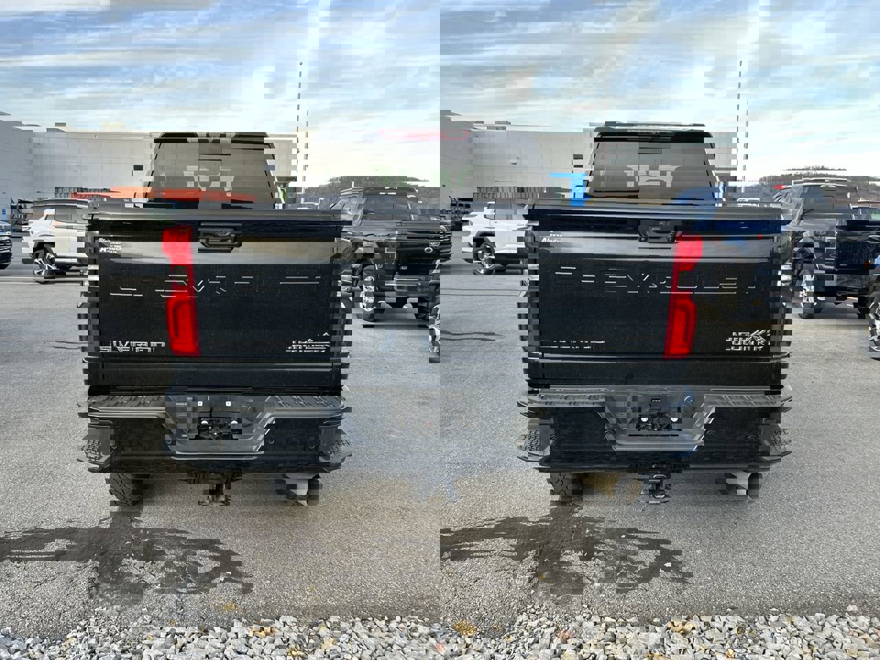 2022 Chevrolet Silverado 2500HD High Country photo 3