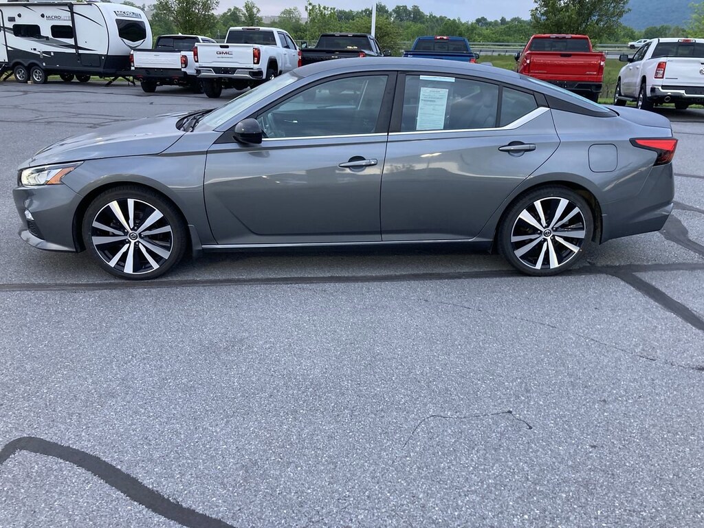 Used 2020 Nissan Altima 2.5 SR Sedan