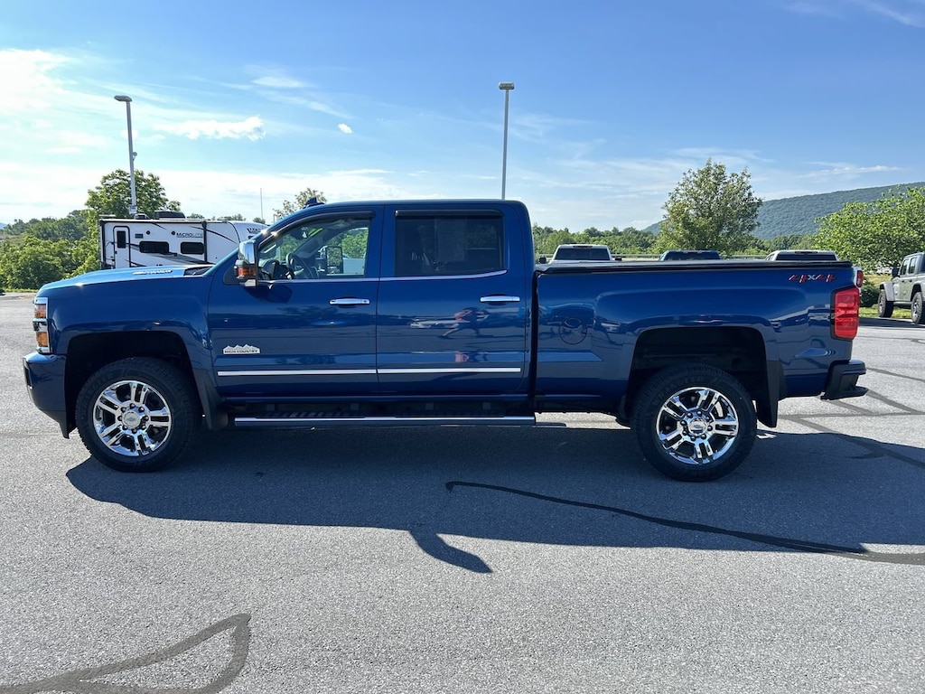 Used 2019 Chevrolet Silverado 2500HD High Country Truck Crew Cab