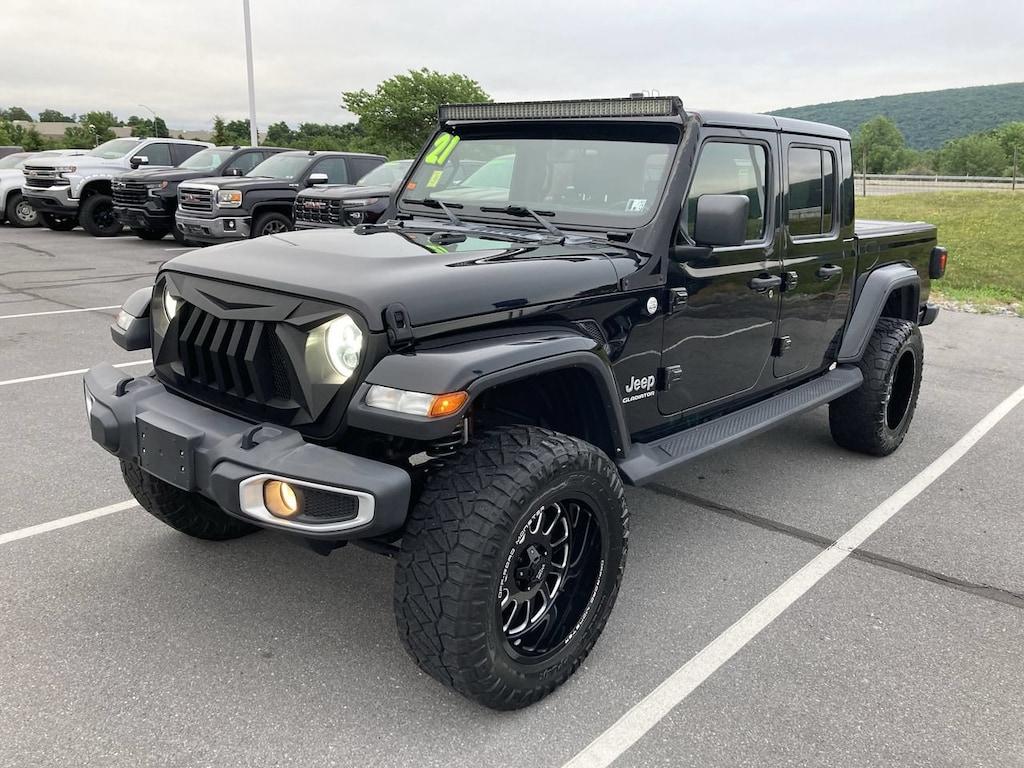 Used 2021 Jeep Gladiator Overland Truck Crew Cab