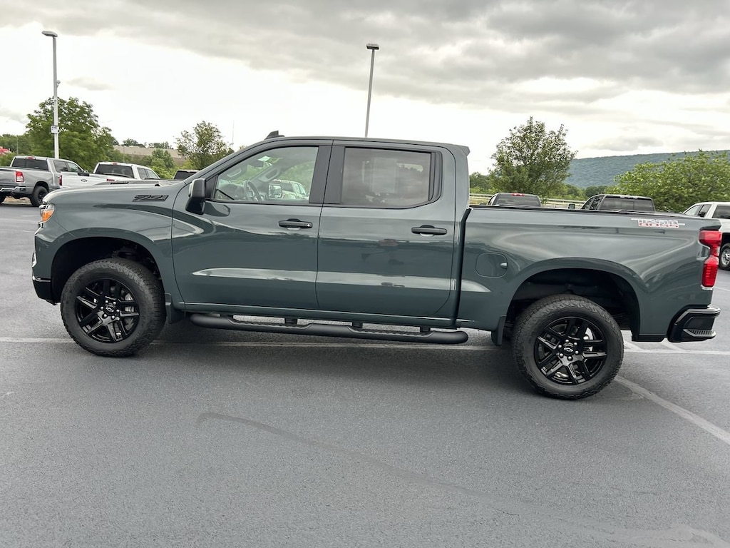 Used 2025 Chevrolet Silverado 1500 Custom Trail Boss Truck Crew Cab