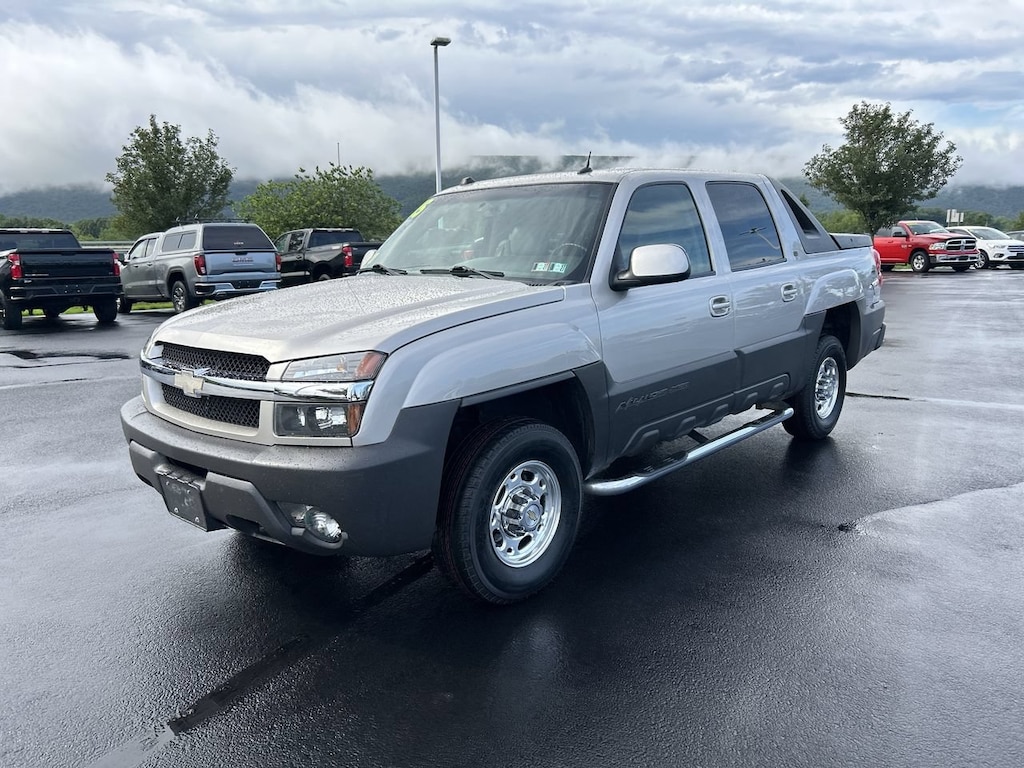Used 2005 Chevrolet Avalanche 2500 LT Truck Standard Cab