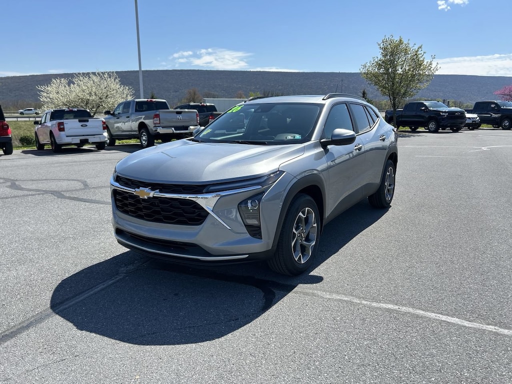 New 2026 Chevrolet Trax LT SUV