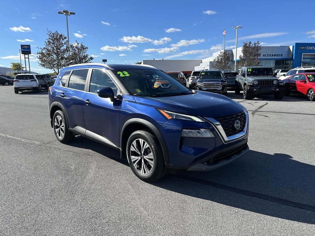 Used 2023 Nissan Rogue SV SUV