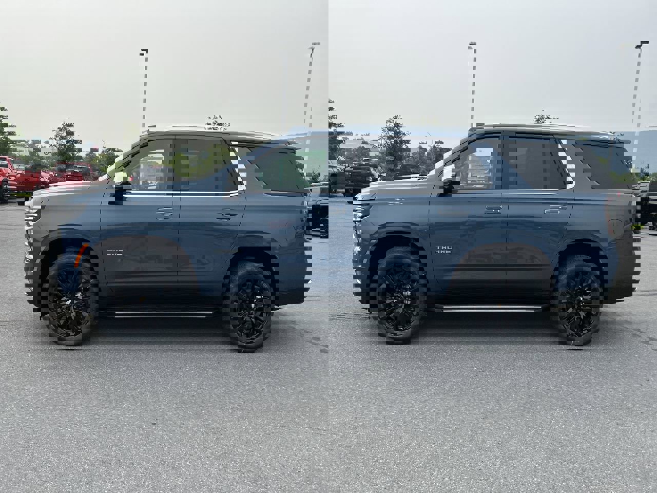 2025 Chevrolet Tahoe Premier photo 3