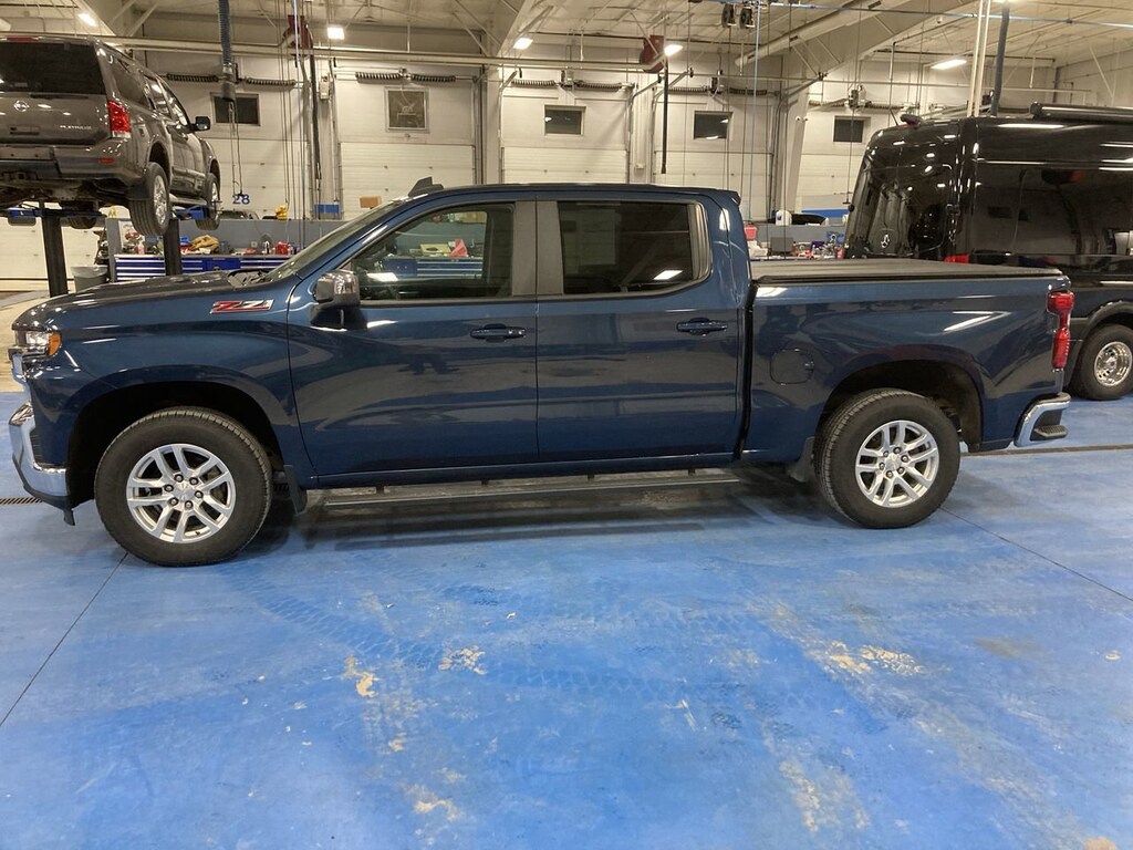 Used 2021 Chevrolet Silverado 1500 LT Truck Crew Cab