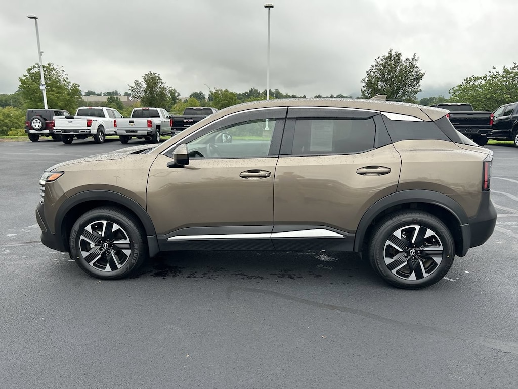 Used 2025 Nissan Kicks SV SUV