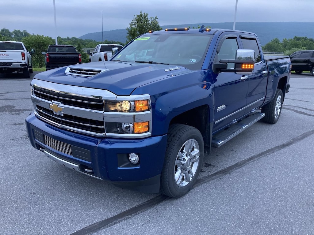 Used 2019 Chevrolet Silverado 2500HD High Country Truck Crew Cab