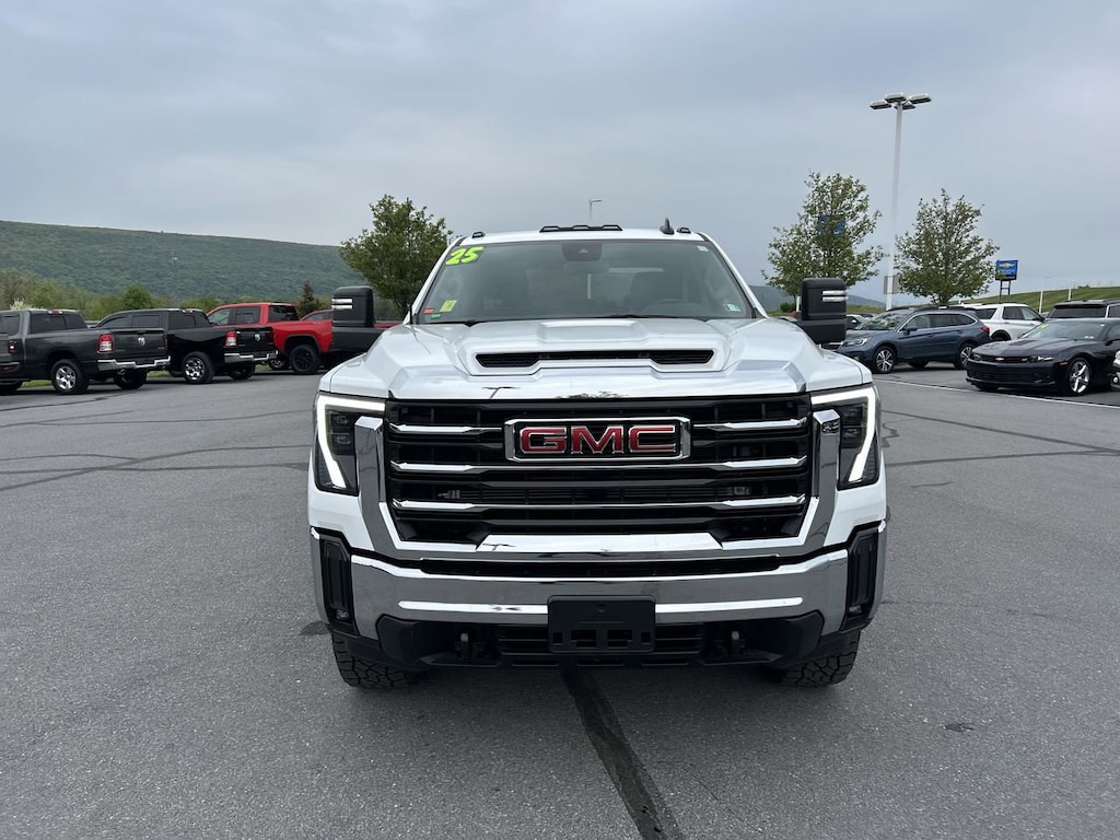 Used 2025 GMC Sierra 2500 HD SLE Truck Crew Cab
