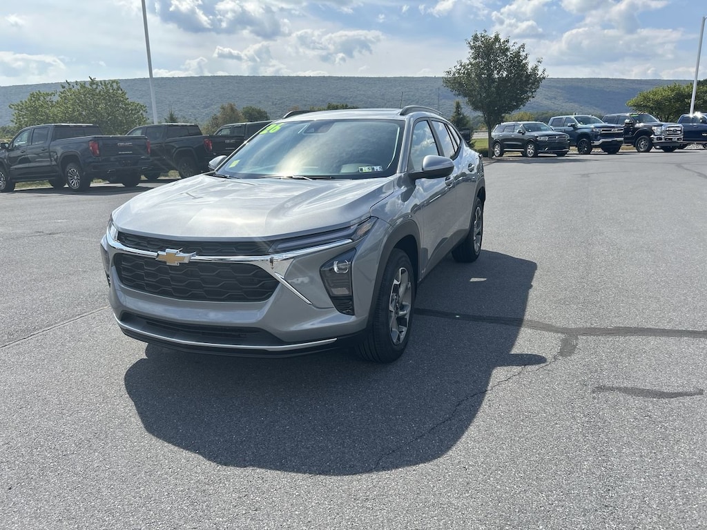 New 2026 Chevrolet Trax LT SUV