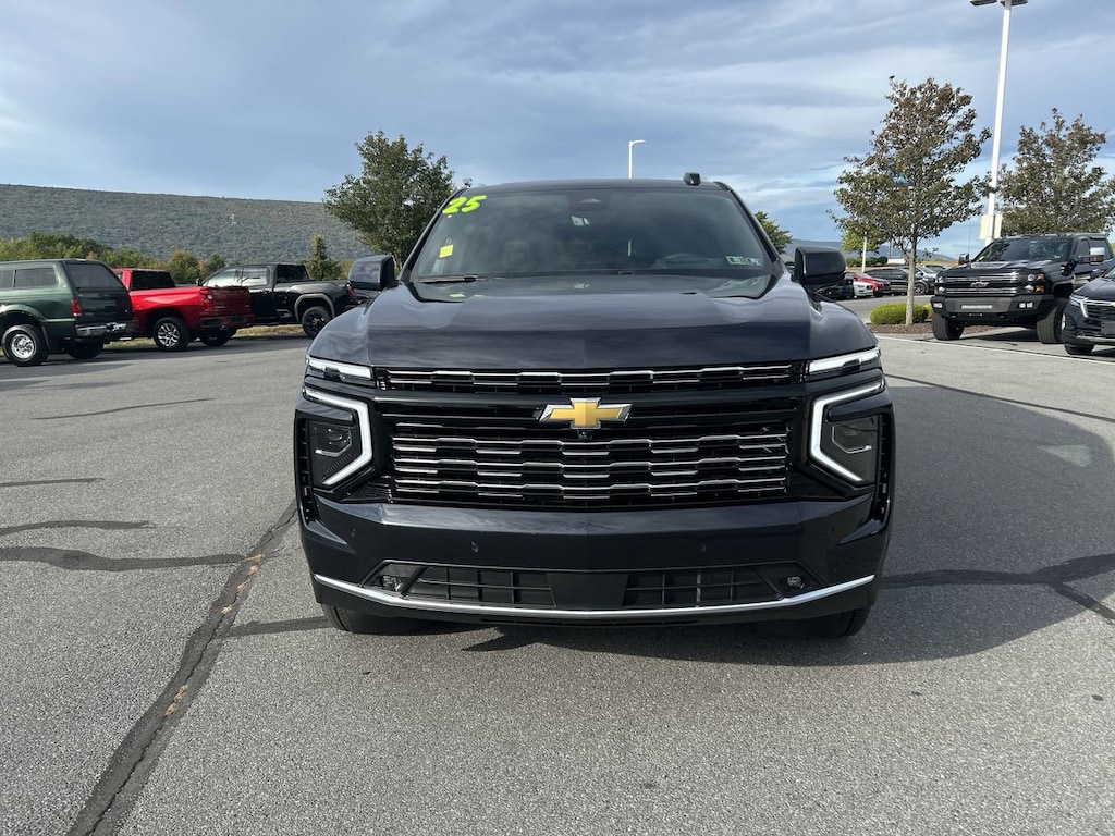 New 2025 Chevrolet Suburban High Country SUV