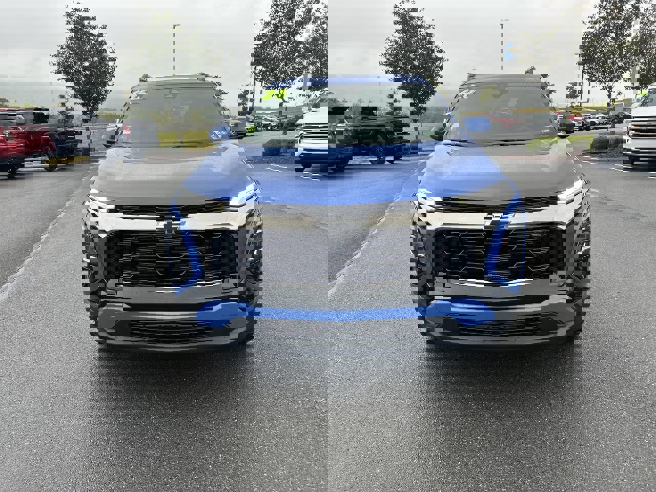 2026 Chevrolet Equinox ACTIV photo 2