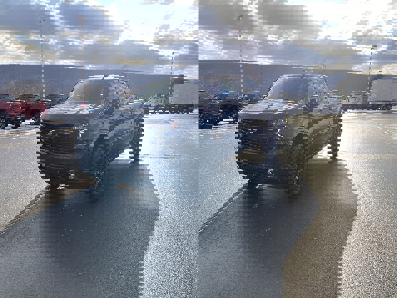 2022 Chevrolet Silverado 1500 RST photo 3