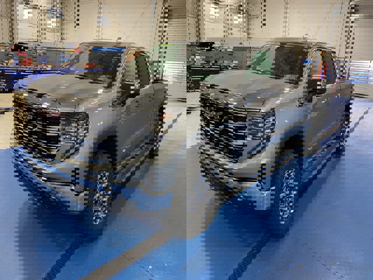 2025 Gmc Sierra 1500 SLT photo 3