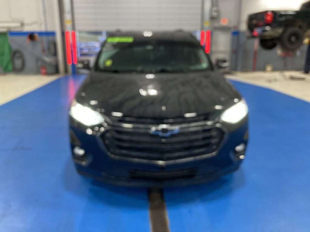 Used 2021 Chevrolet Traverse Premier SUV