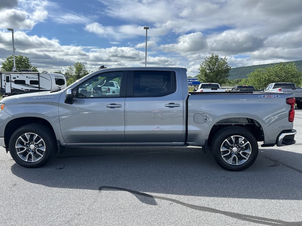 New 2026 Chevrolet Silverado 1500 LT Truck Crew Cab