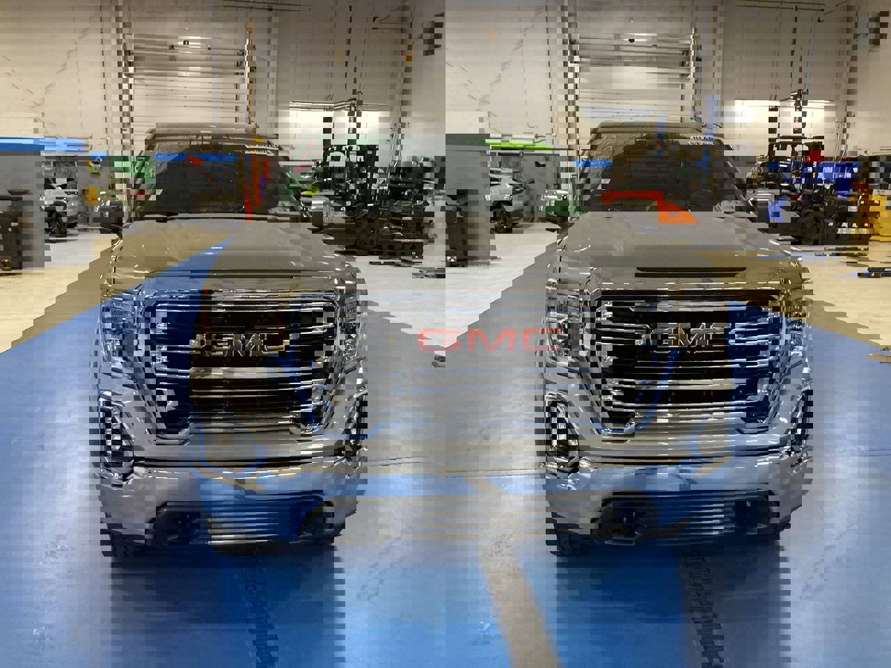 2019 Gmc Sierra 1500 SLT photo 2