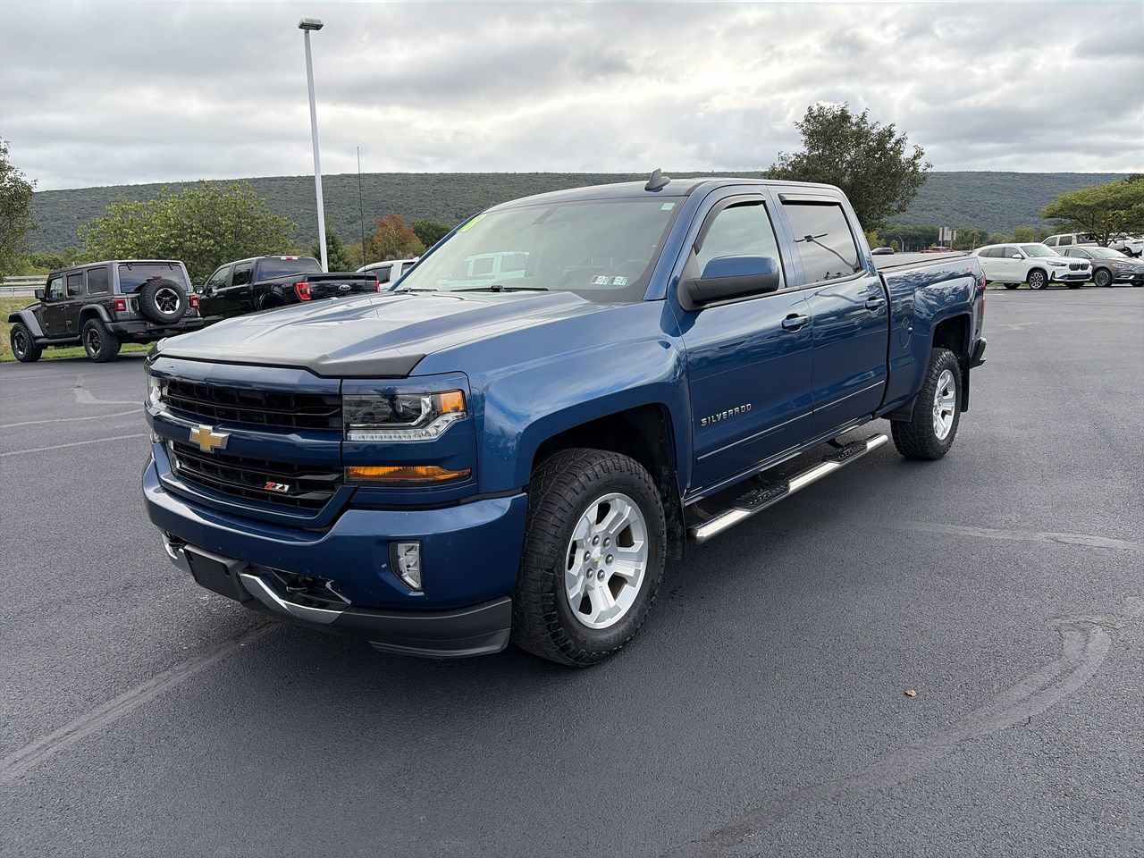 Used 2018 Chevrolet Silverado 1500 LT w/2LT Truck Crew Cab