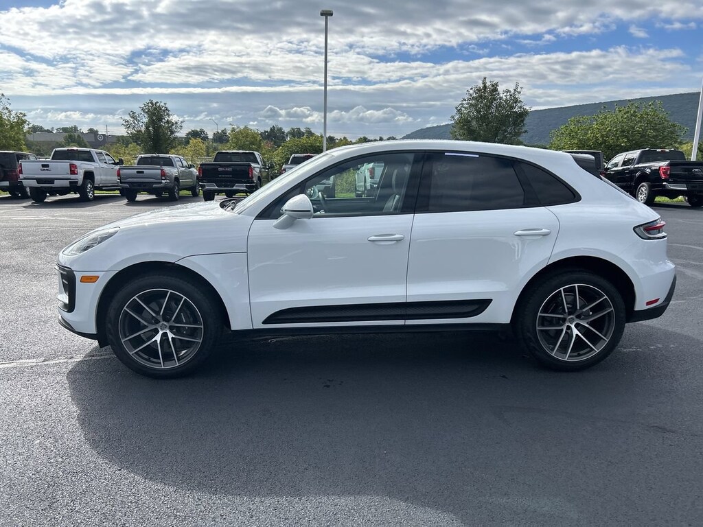 Used 2025 Porsche Macan SUV